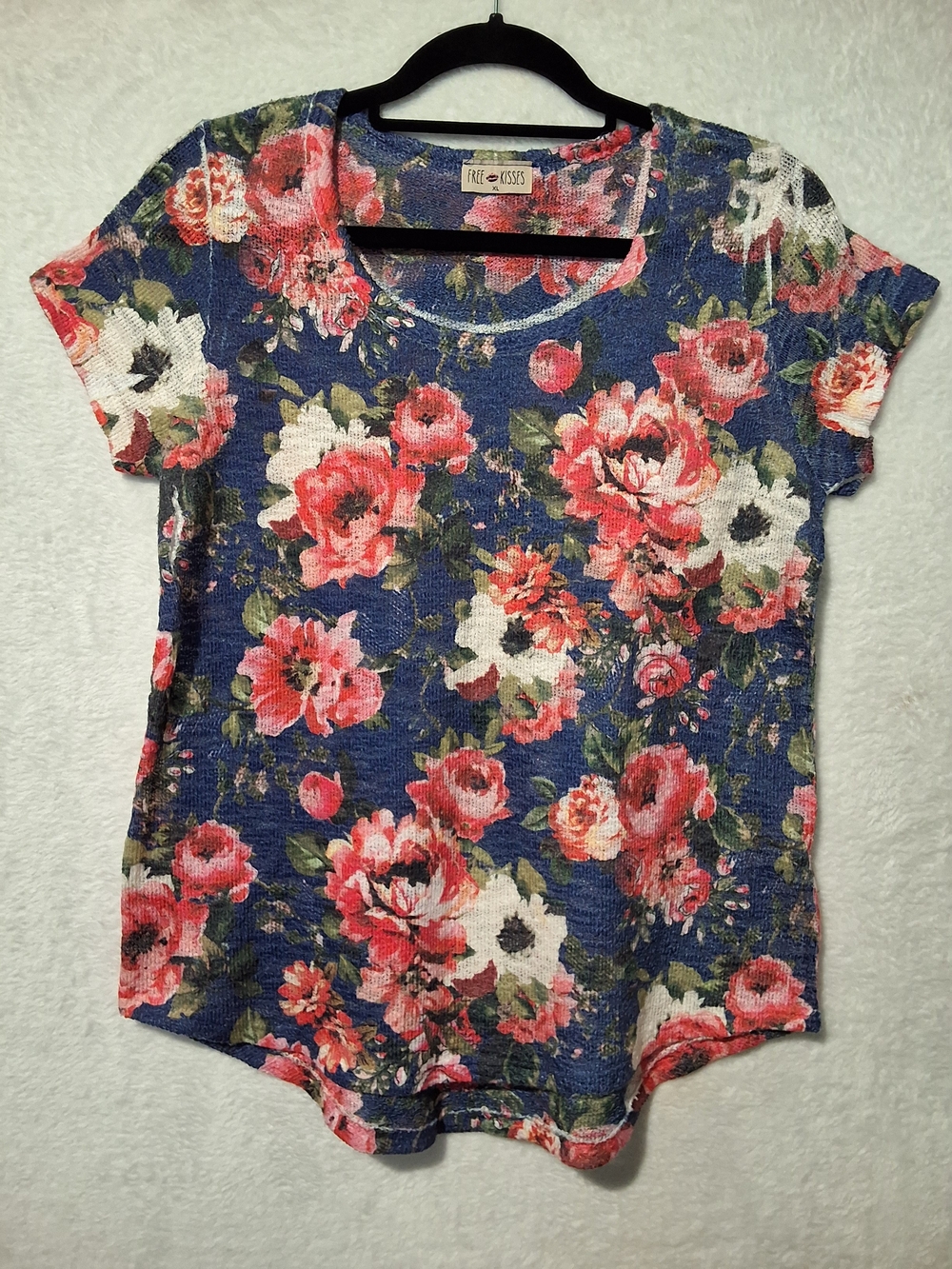 Free Kisses Navy Blue Floral Short Sleeve Tee